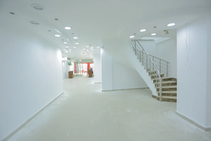 محل للايجار 500م صافى الابراهيمية (ش عمر زعفان)