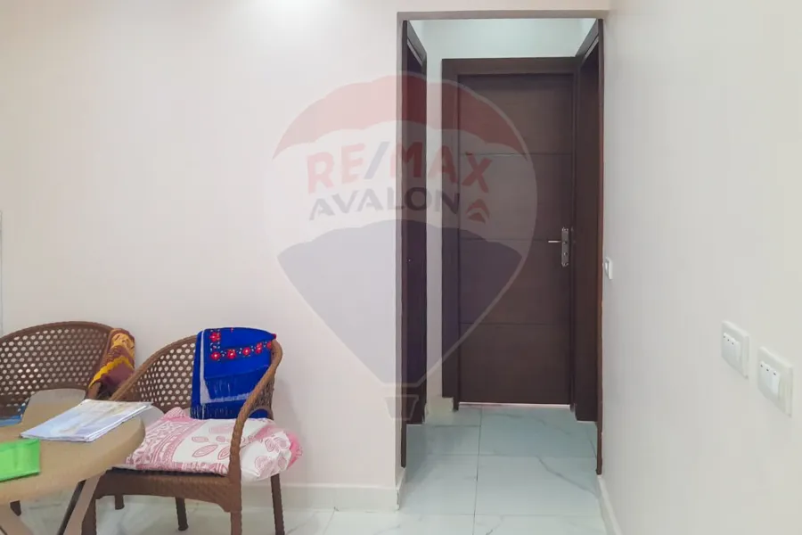 شقه للبيع 90 م السيوف (شارع الشهيد مصطفي شعبان)