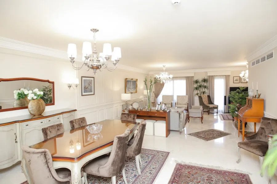 شقة فاخرة للبيع 275م كفر عبده ( ش كفر عبده الرئيسي )