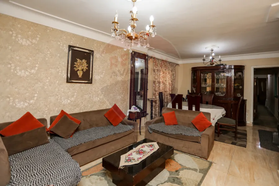 شقة للبيع 200م سموحة (تقسيم القضاة)