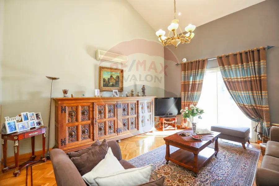 Palace for sale 3,000 m King Mariout (Qusor area)