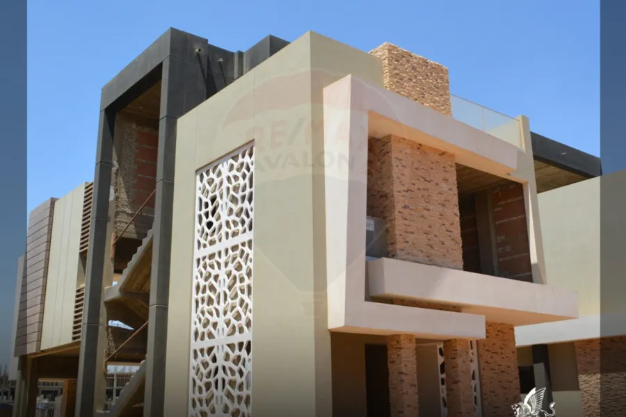 فيلا تاون هاوس للبيع (R7 - Midtown Villa) العاصمة الإدارية 300 م