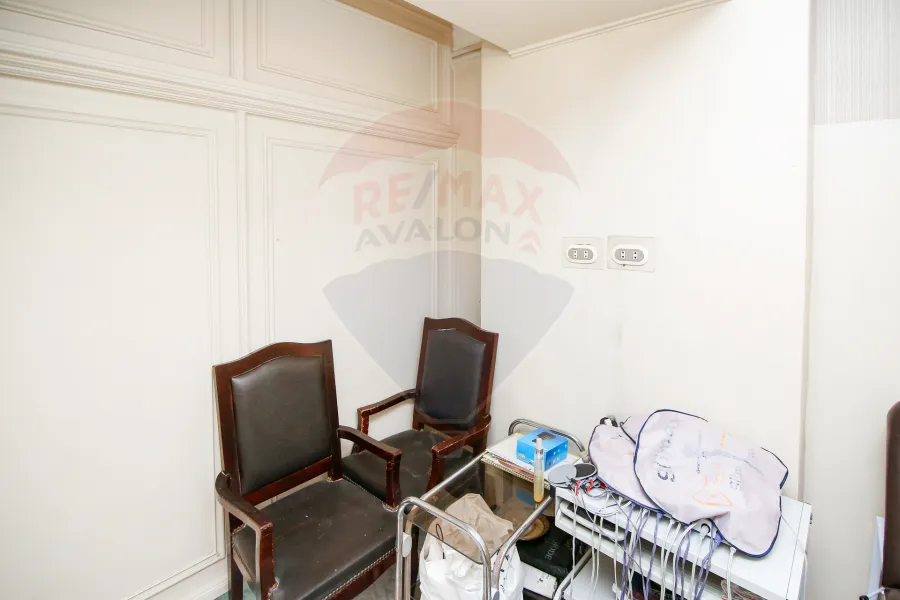 عيادة للإيجار 50 م الابراهيميه (متفرع من اللاجتيه )