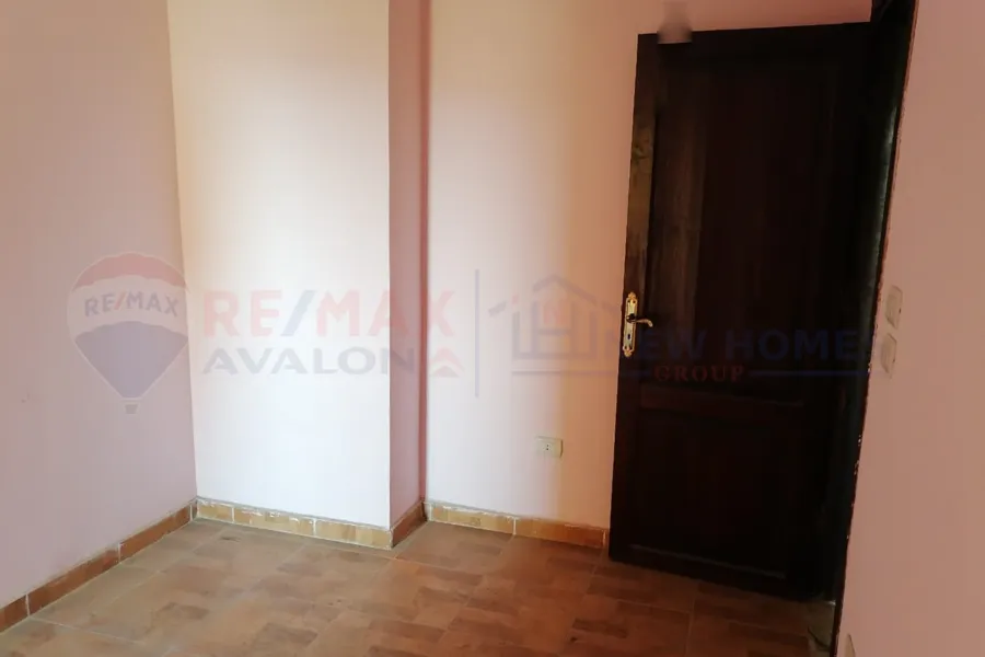 شقة للبيع 135 م سبورتنج (رابع نمرة من البحر)