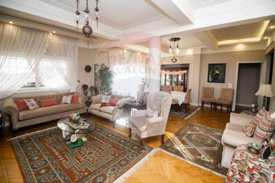 فيلا دوبلكس للبيع 420 م محطة الرمل (شارع فؤاد)