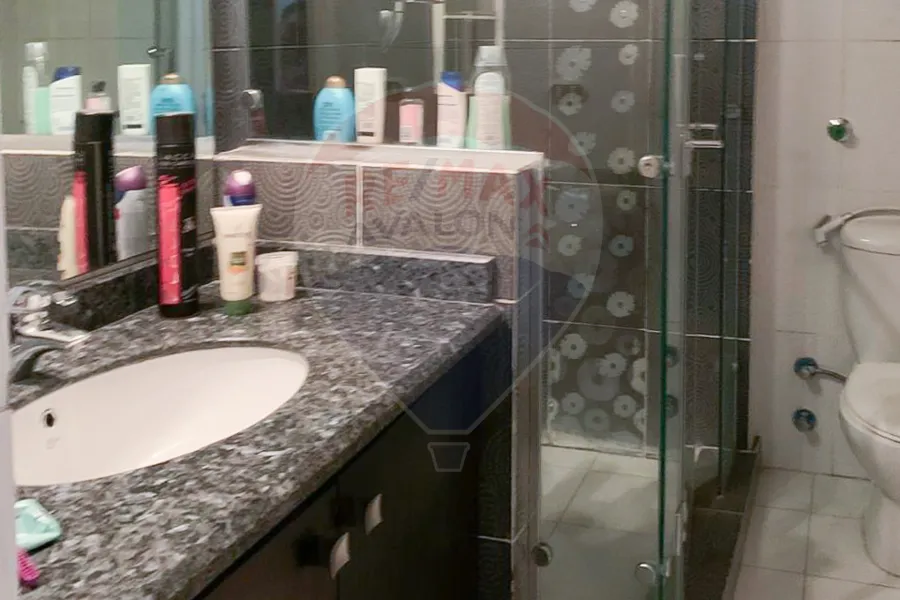 شقة للبيع 175م وابور المياه (مدينة المستقبل)