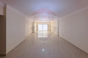 شقة للايجار 202 م سموحة (جراند فيو)