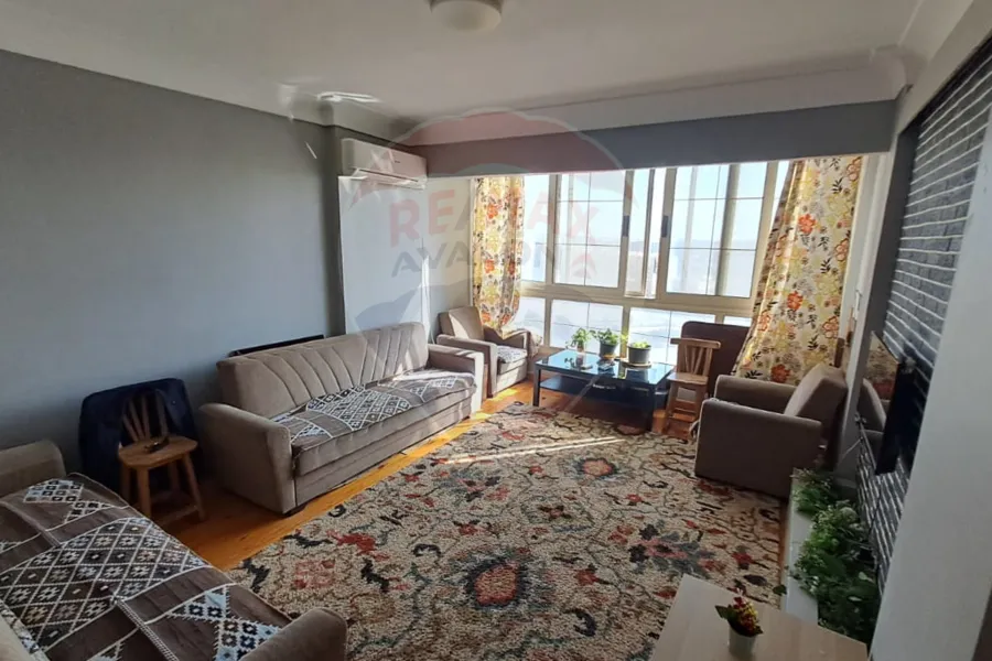 شقة للبيع 200 م مصطفي كامل (خطوات من كوبري كيروسيز سموحة)