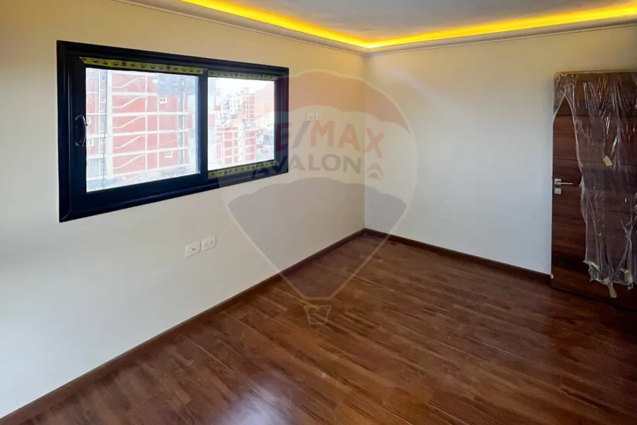 شقة للبيع 130 م كيلوباترا (تاني نمرة من البحر)