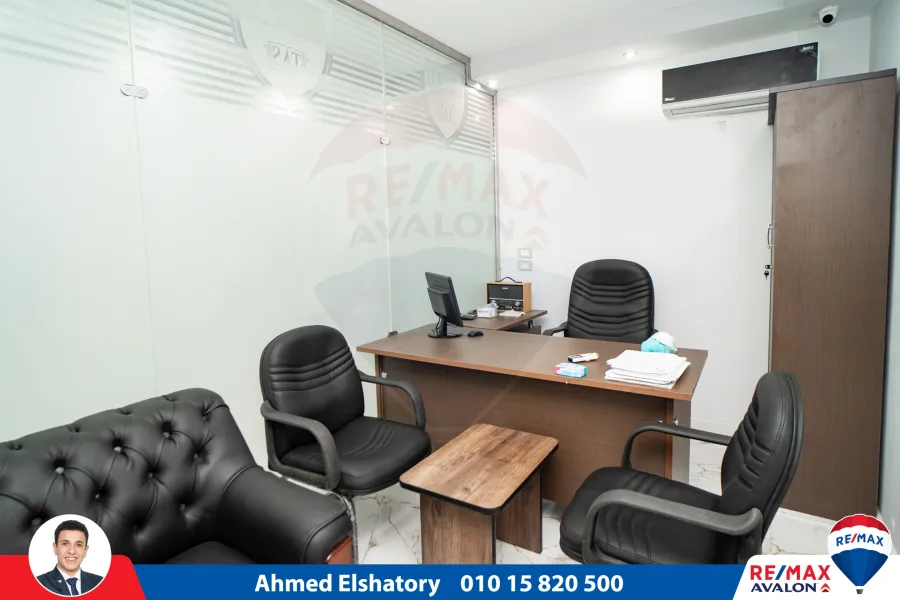 مقر إداري مفروش للبيع  150م محطة الرمل  (شارع شاكور الرئيسي)