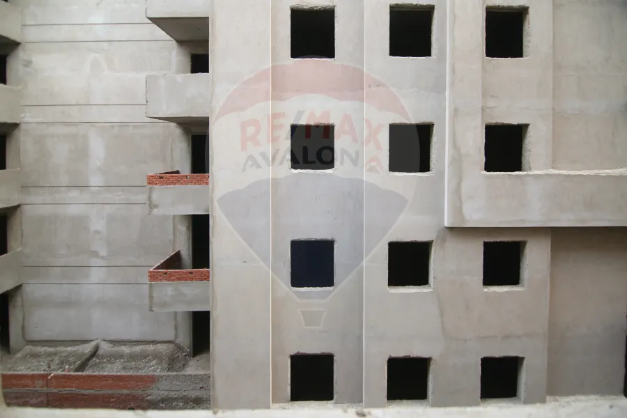 شقة للبيع 146 م سموحة الجديدة (كمبوند اب تاون )