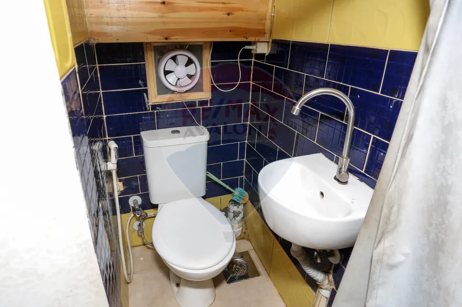 محل للبيع 73 م السرايا (خلف المحروسة)