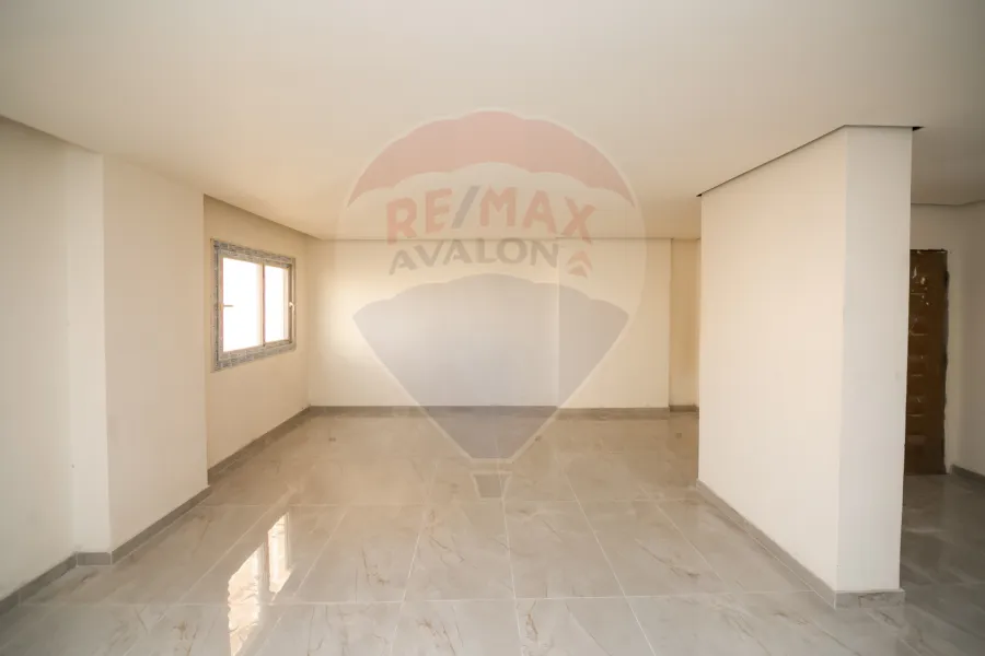 شقة للبيع 200 م سبورتينج (ش بور سعيد)