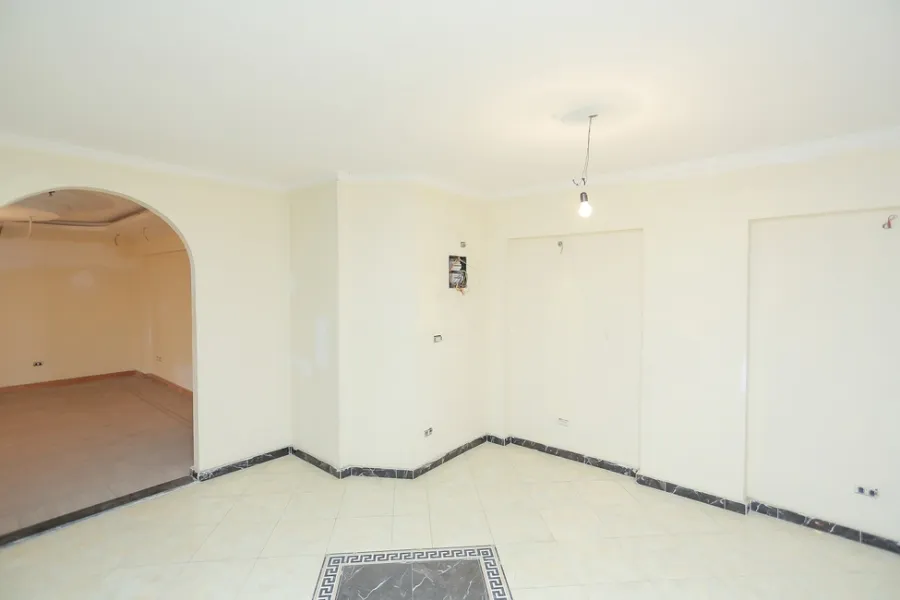 Apartment For Sale 350m El-Wezara