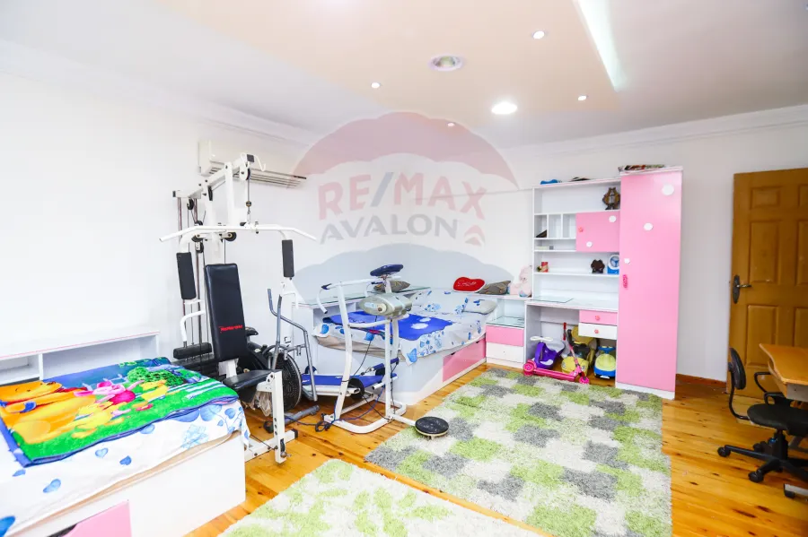 شقة للبيع 341 م سيدي بشر (شارع العيسوي الرئيسي)