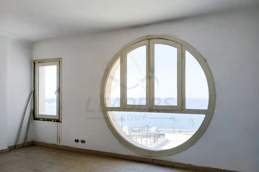 مقر اداري للبيع 400 م المنشية (ميدان الجندي المجهول)