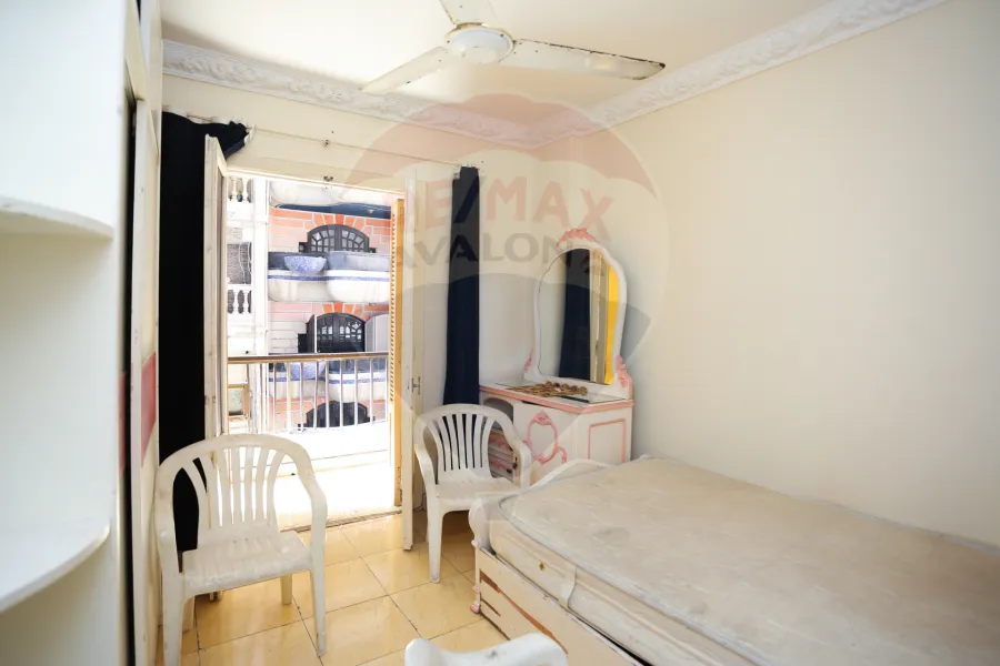 شقة للبيع  120 م  ميامي (ش خالد بن الوليد)