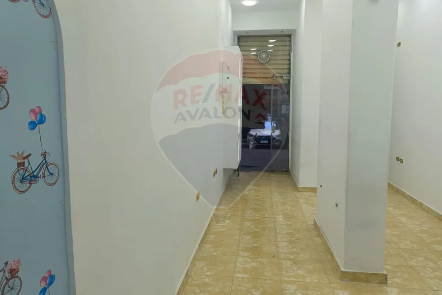 محل للبيع 28 م كفر عبده (خطوات من ش ابو قير)