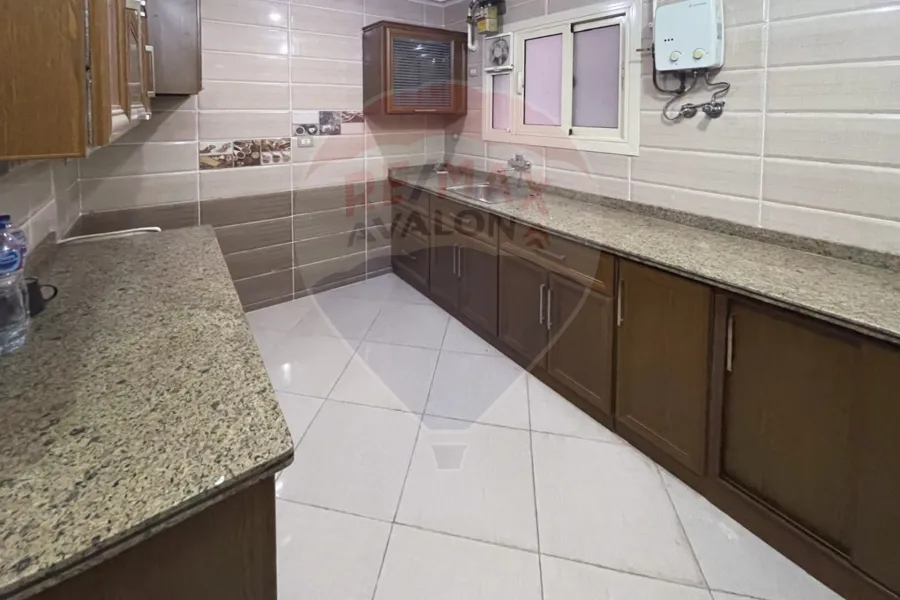 شقة للايجار 115 م سموحة (ش اديمون فريمون)