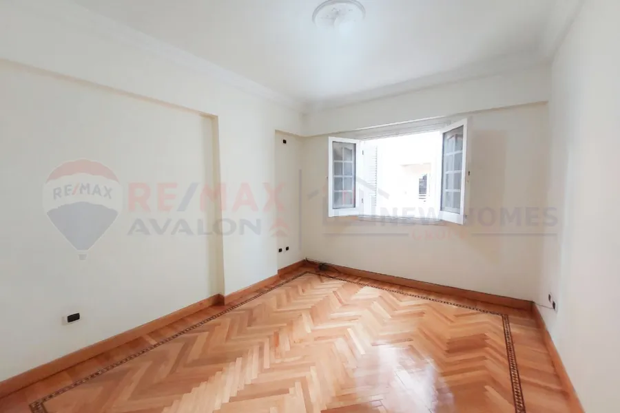 Apartment for sale 120 m Zizinia (Ibrahim Al-Attar St - steps from Abu Qir St)