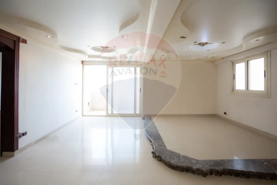 Apartment for sale 200 m Smouha (Hilton St.)