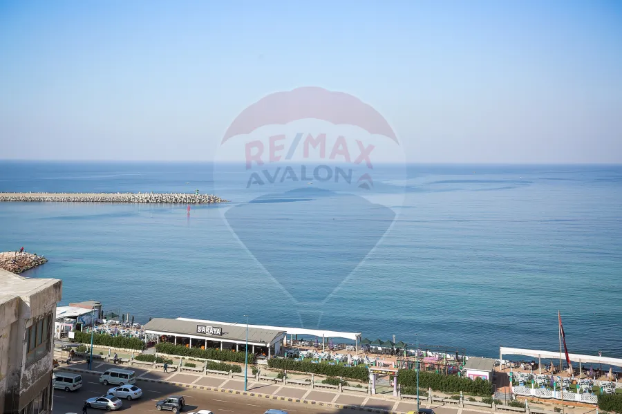 (شقة للبيع 275 م السرايا (أول نمرة متفرع من البحر