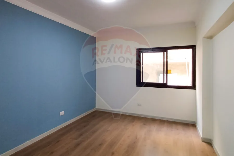 Apartment for sale 125 m El-Mandara (Gamal Abdel Naser st.)