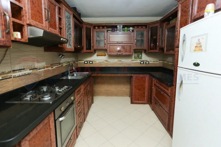 Apartment for sale 250 m Sporting (Port Said main st.)