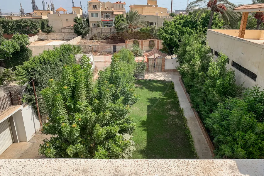 Villa for sale 675 m King Mariout ( main Kafoury road - Loaa Shebl Abdel-Gawad st. )