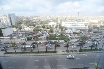 مقر اداري للبيع 172 م  سموحة ( فيو نادي سموحه  )