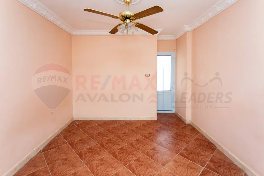 شقة للبيع 186 م سبورتنج (متفرع من ش ابو قير)