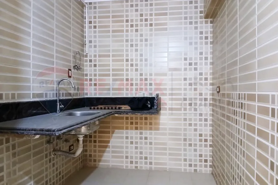 Apartment for rent 125 m Sidi Bishr (next to Ramada Hotel)