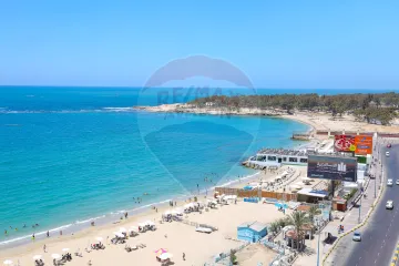 شقه للبيع 145 م المنتزه ( طريق الجيش - على البحر مباشره )