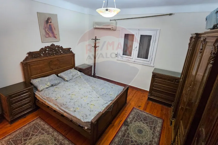 شقة للايجار المفروش 140 م سموحة (ش مصطفي كامل)