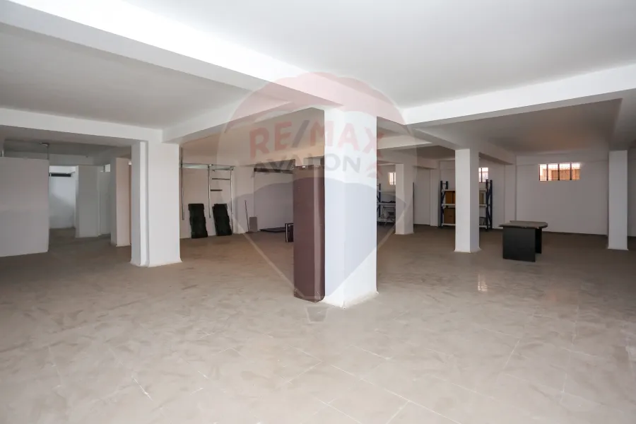 Administrative unit for rent 1,200 m ELMatar (Nozha Airport Road)