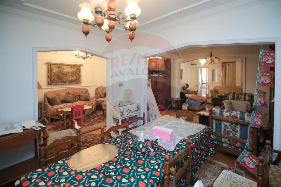 شقة للبيع 175 م رشدي (ش الفريد ليان)