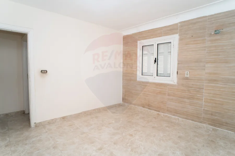 Apartment for rent 100 m Smouha (Tutankhamun St.)