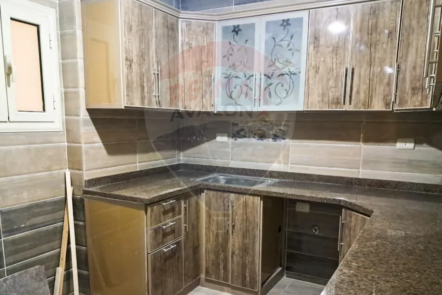 شقة للإيجار 181 م سموحة (ش ادمون فيرمون)