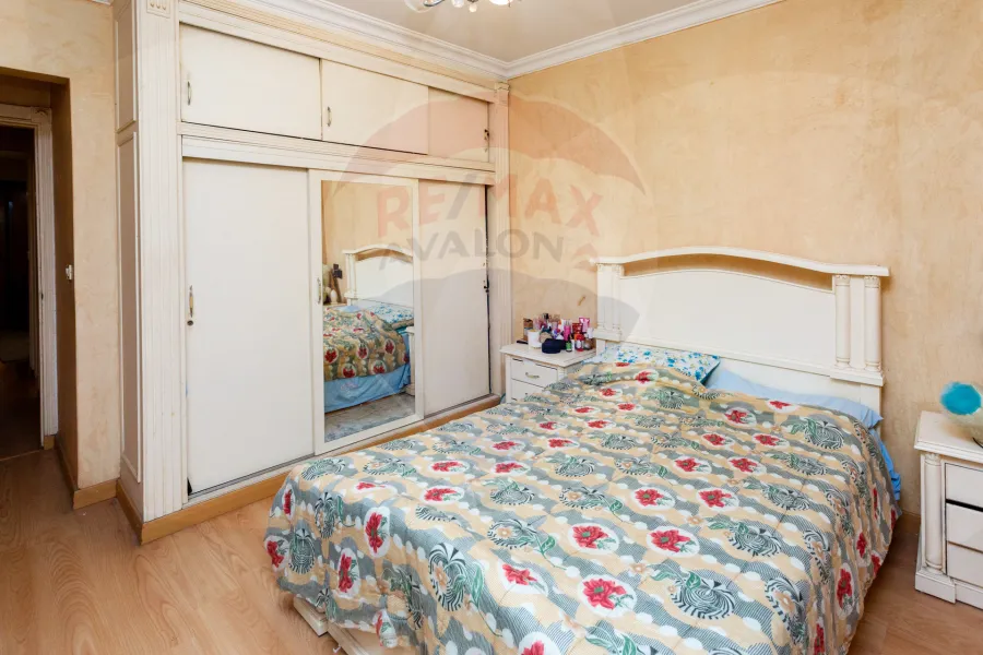 شقة مرخصة للبيع 204 م سموحة (ش بهاء الدين الغتوري - عمارة براند)