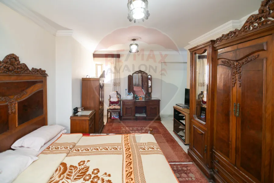 شقة للبيع 150 م كفر عبده (ش إبراهيم راجي)