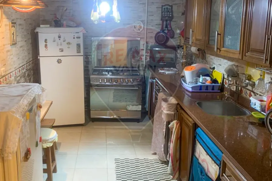 Apartment for sale 220 m Gleem (Hadaya basha St.)