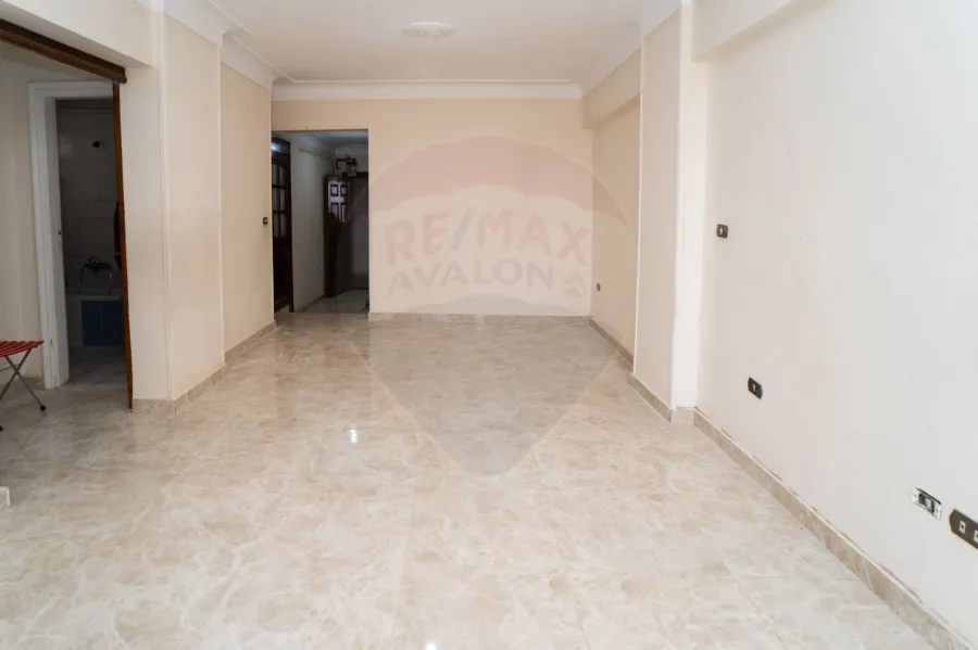 Apartment for rent 100 m Smouha (Tutankhamun St.)