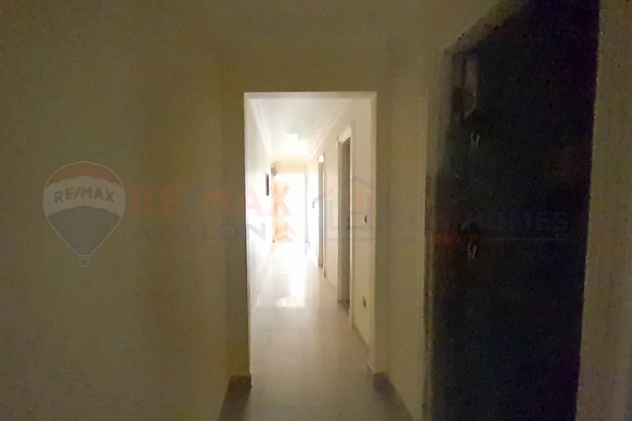 مقر اداري للايجار 345 م سموحة (ش النقل والهندسة)