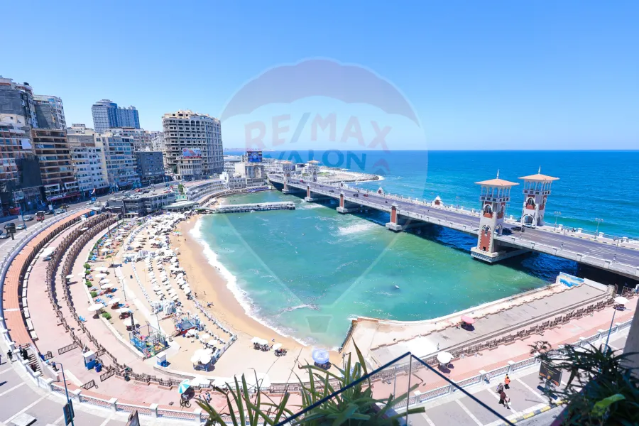 Apartment for rent 150 m Stanly (Directly on the sea)