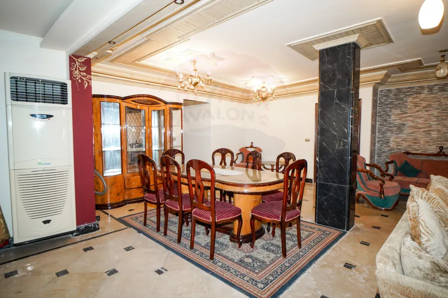 شقة للبيع 500 م لوران (ش شعراوي الرئيسي)