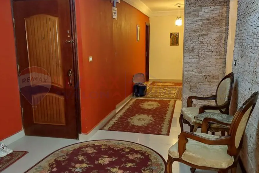 Apartment for sale 205 m Sidi Gaber (Armed Forces Hospital St)
