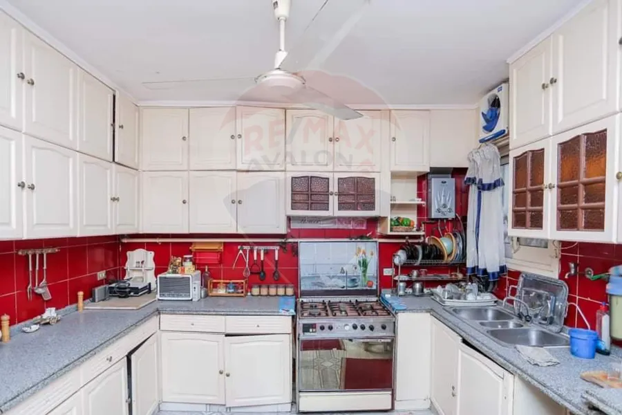 Furnished Apartment for rent 250m Saba Basha (2Num from the sea)