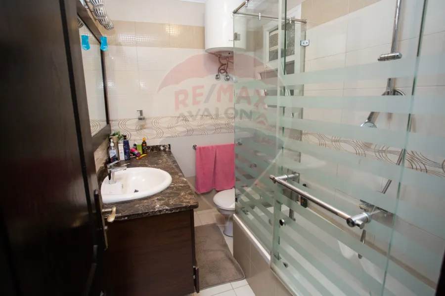 Apartment for sale 200 m Saba Pasha (on the tram - Brand Building)