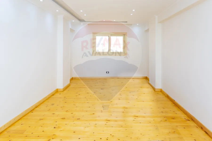 شقة للبيع 145 م سبورتنج (متفرع من ابوقير)