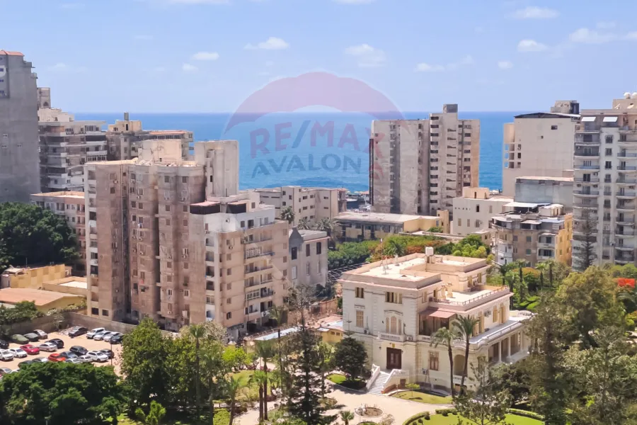 شقة للبيع 135 م سابا باشا (على الترام مباشرة)